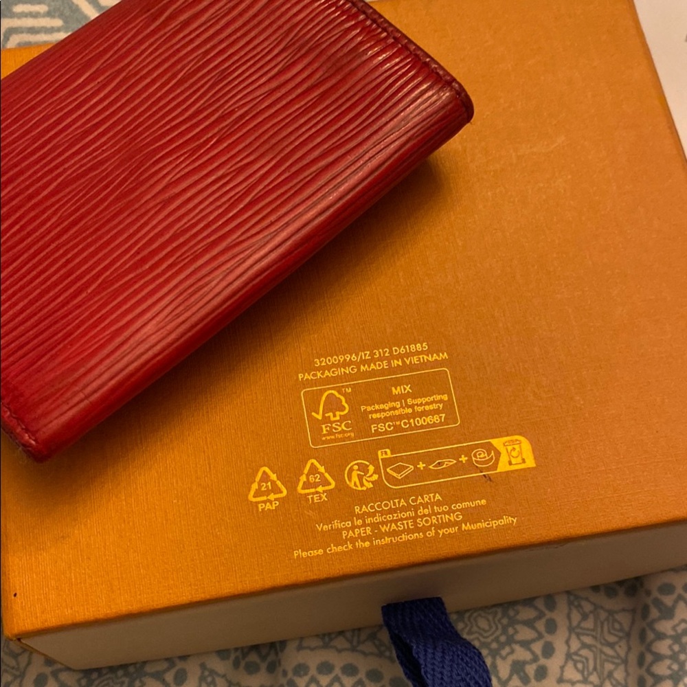 Louis Vuitton Red Epi calfskin & vachetta leather 6 key & card holder wallet - Picture 12 of 15